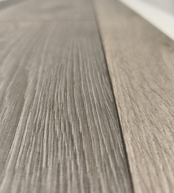 Ламинат Kronotex Residence Дуб Макро серый ML1011